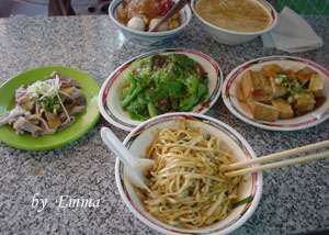 西湖市場旁米粉湯