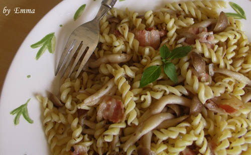鴻喜菇培根義大利麵