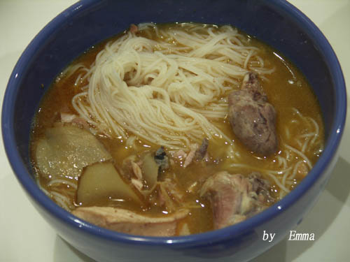 麻油鷄湯麵線