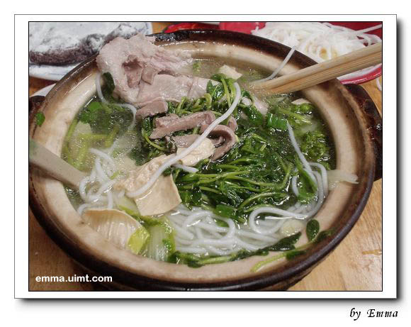 宏珍雲南過橋米線